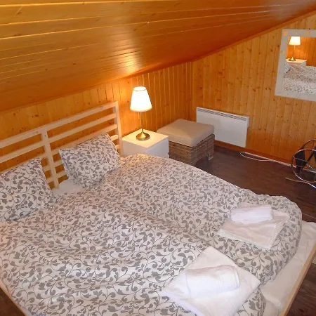 בקתה Chalet Ecureuil 4 ננדה