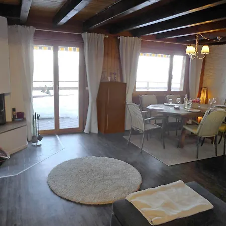 Chalet Ecureuil 4 *